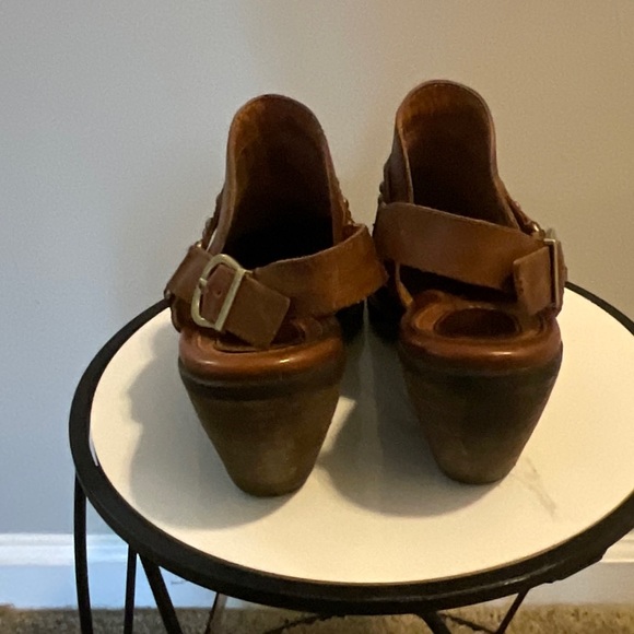 B.O.R.N - Picture 3 of 5